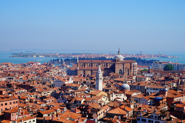 Venedig Dächer Panorama, © Getty Images Sebastiaan Kroes