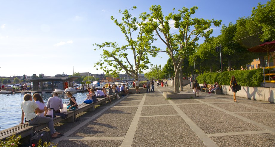 Promenade am Zürichsee - BAHNHIT.DE, © Getty, Foto: Barry Winiker