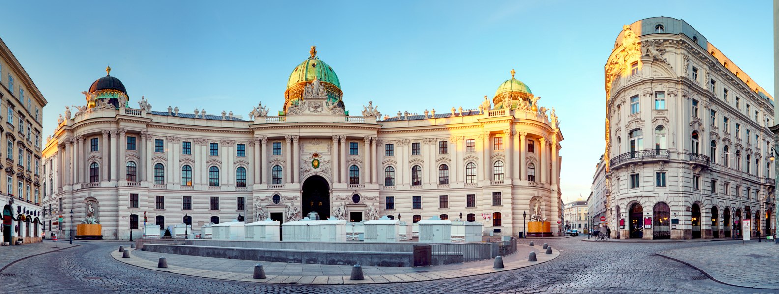 HeroImage_Blog-OesterreichWien-Hofburg, © GettyImages, TomasSereda