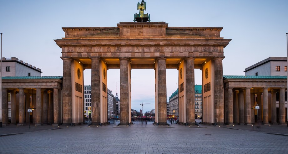 Städtereisen Berlin Brandenburger Tor - BAHNHIT.DE, © getty; Phozo: Frank Herrmann