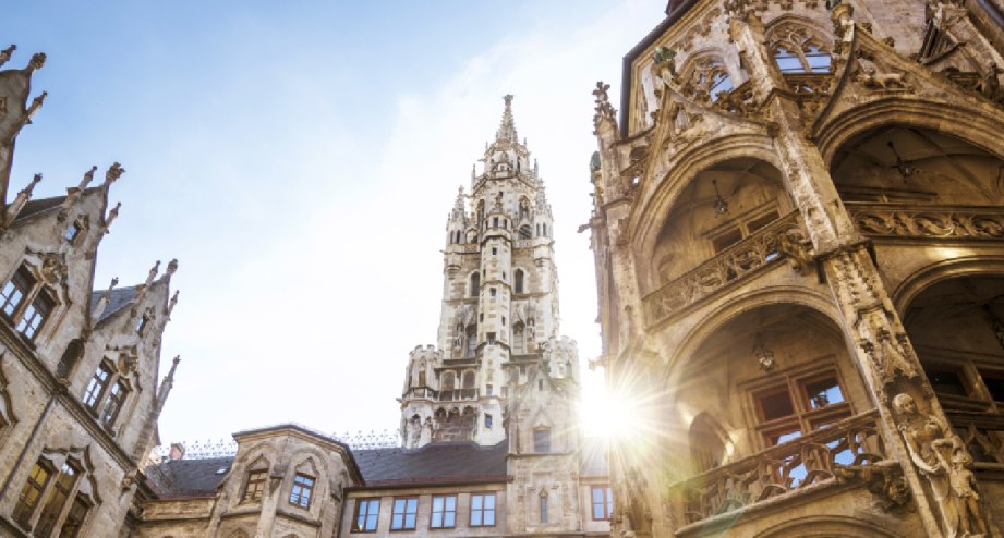 Gallerie-Muenchen-Rathaus, © GettyImages, Nikada