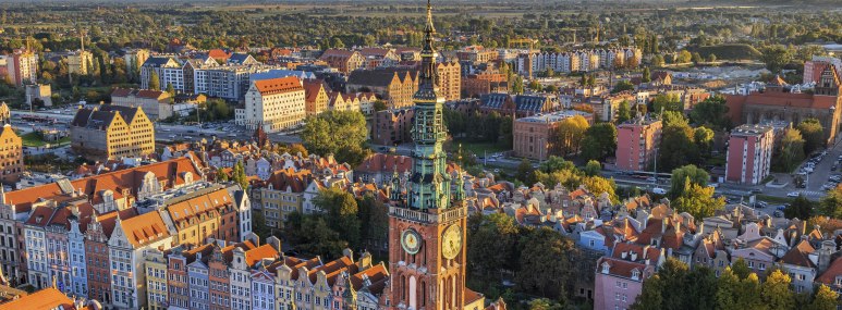 Krakau City Sonnenuntergang, © Westend 61 / Artur Bogacki