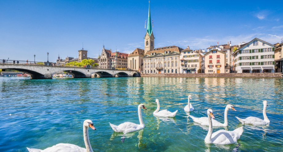 Zürich Limmat Fluss, © © JR Photography