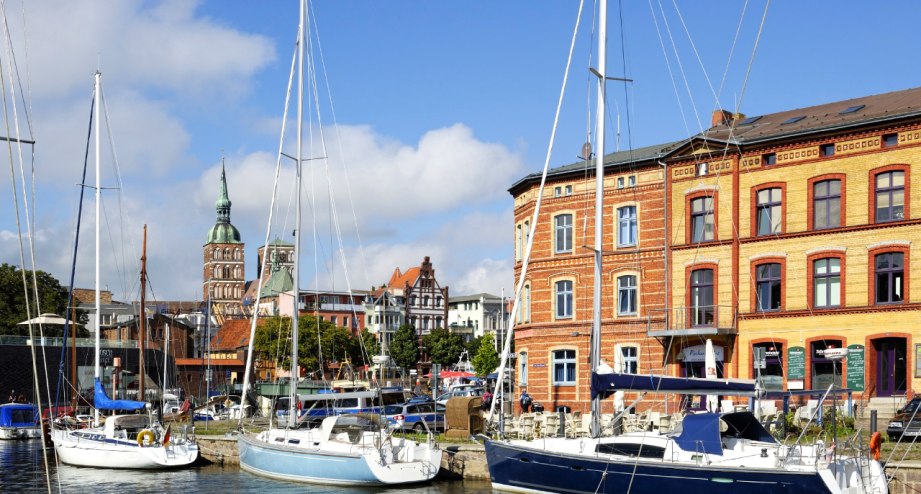 Gallerie-Stralsund-Anleger, © Gettyimages-Hans Lippert