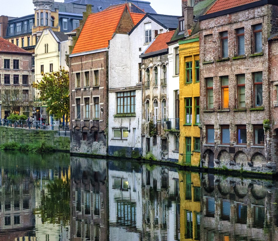 Häuser in Gent, © GettyImages_Alf