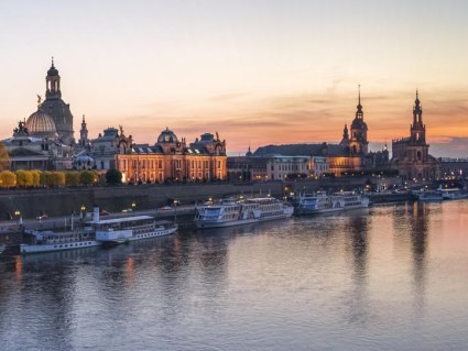 Bahn & Hotel Dresden, © TOMAS