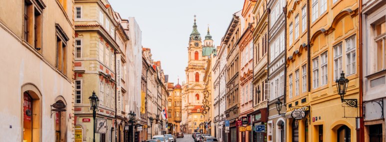 Nerudova Straße Prag, © Getty Images, Alexandr Spatari