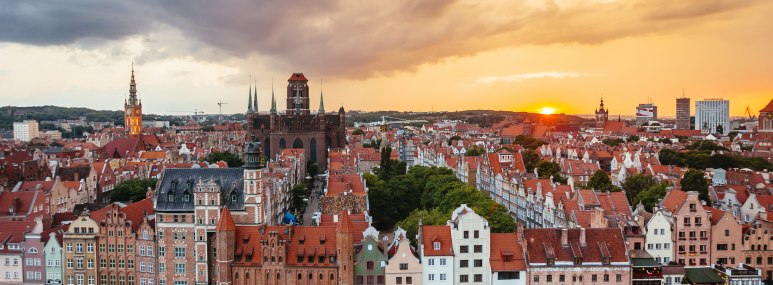 Danzig Panorama Stadt, © GettyImages, Alexander Spatari