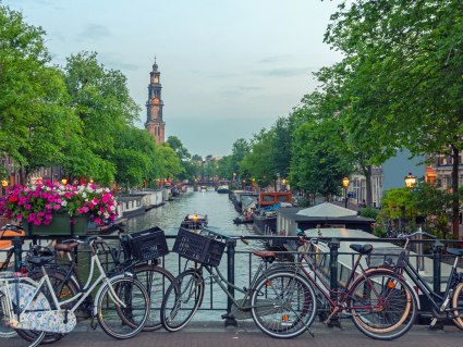 Bahnhit Amsterdam, © getty, Foto: George Pachantouris